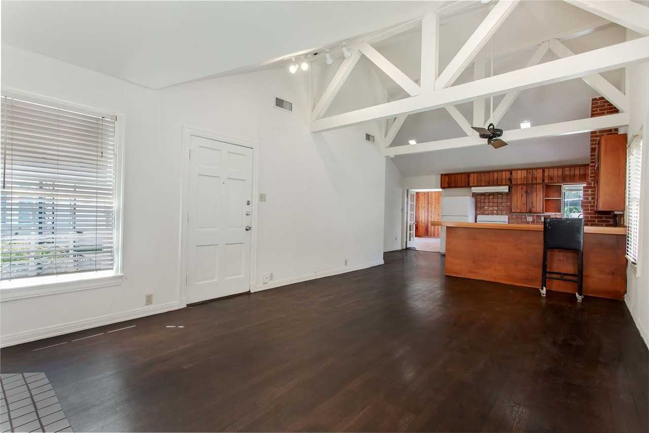 9025 San Fernando Way - Photo 3 of 30