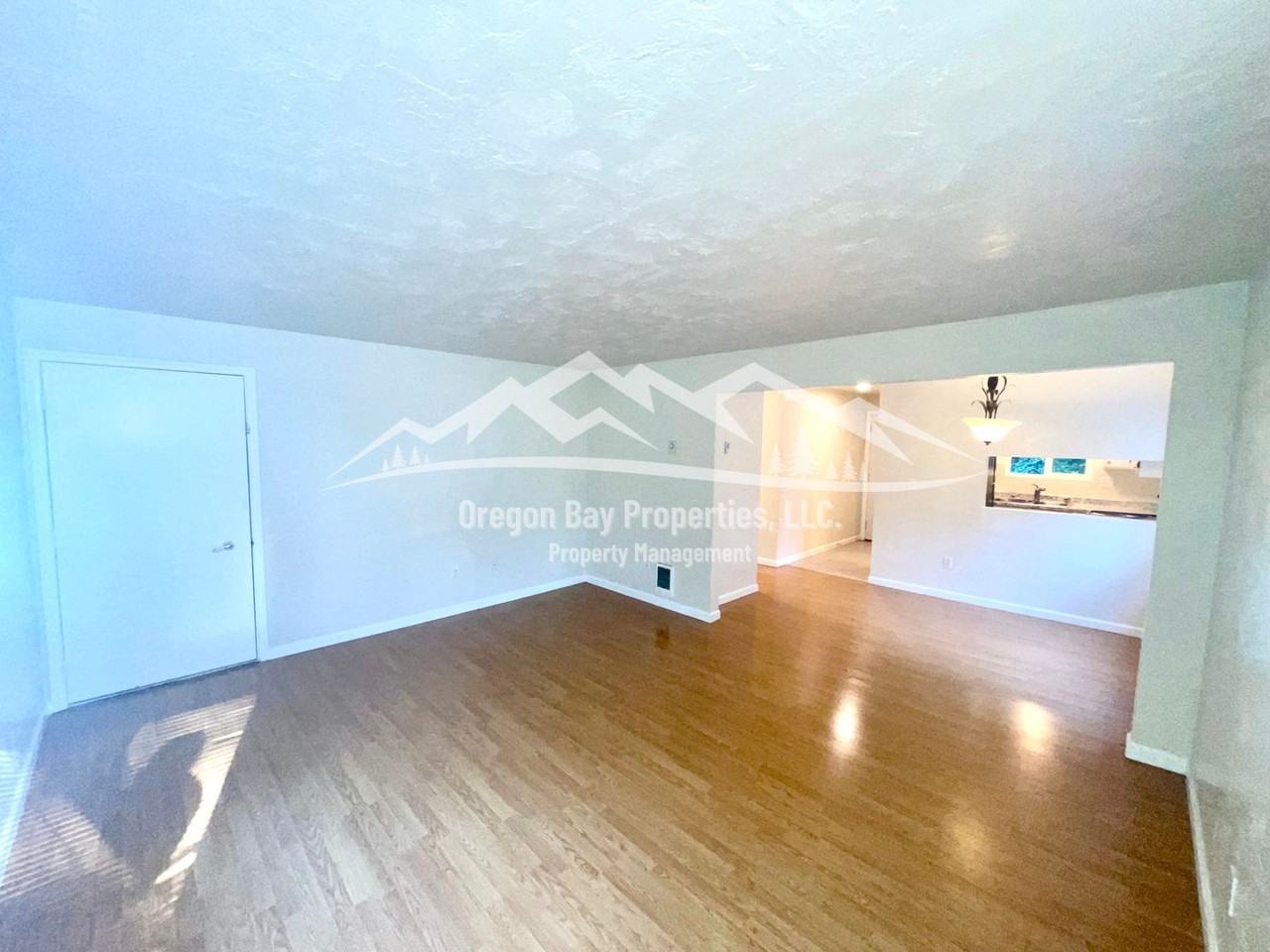 Crestview Dr Duplex - Photo 3 of 17