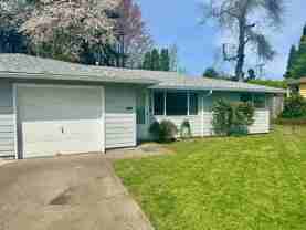 455/475 SE Atwood Ave. - Photo 1 of 1