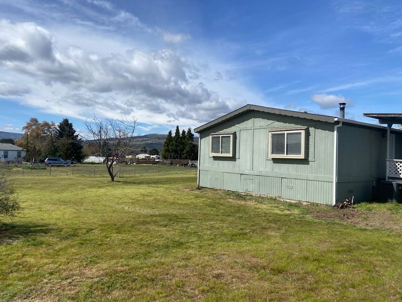 405 Murield Dr - Photo 2 of 15