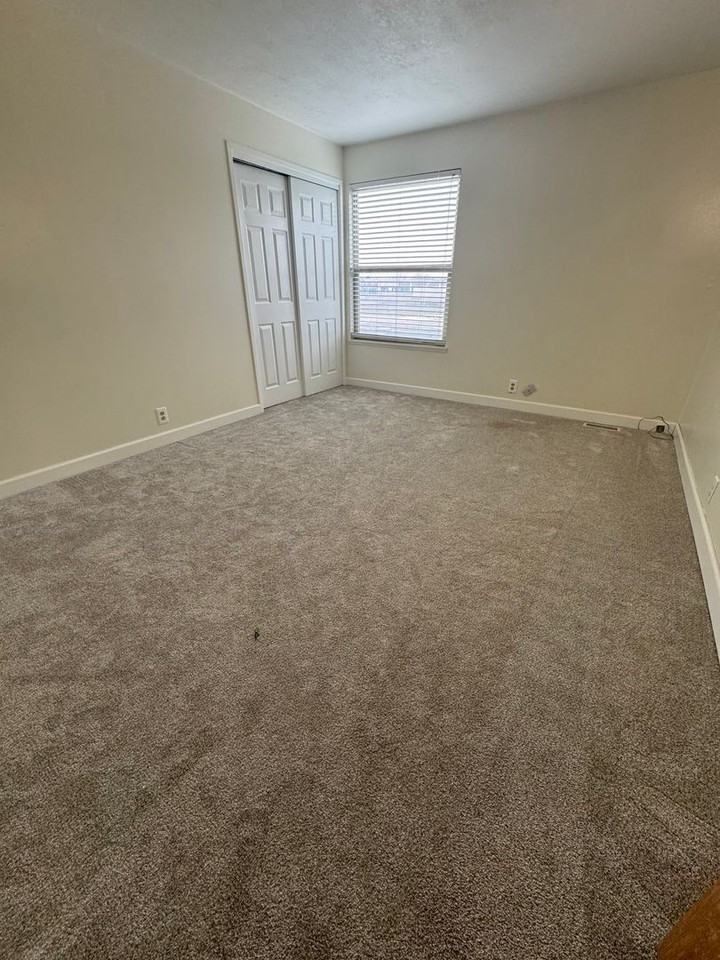 2487 W Dutch Draw Dr - Photo 7 of 17