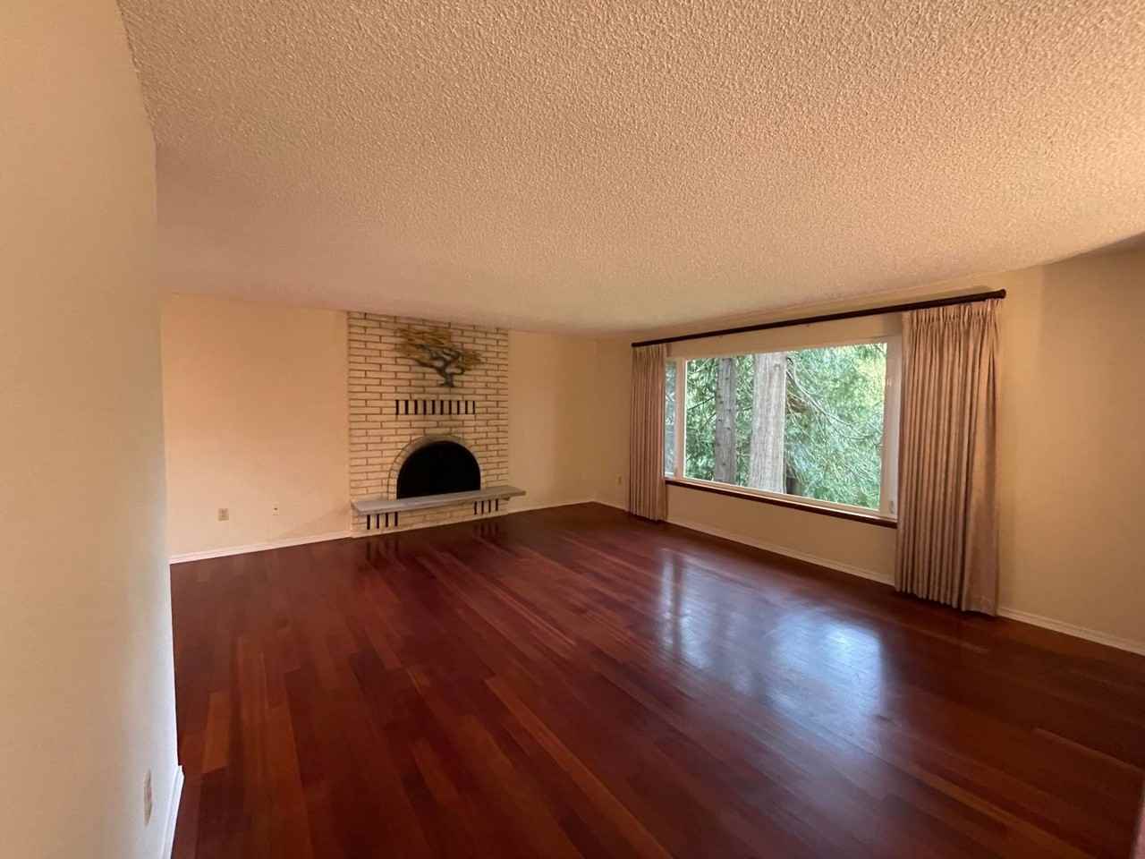 10800 Lathrop Ln Nw - Photo 5 of 43