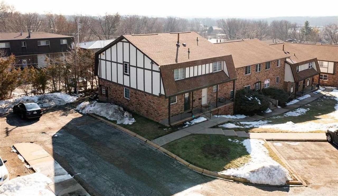 1008 21st Avenue Pl - Photo 2 of 23