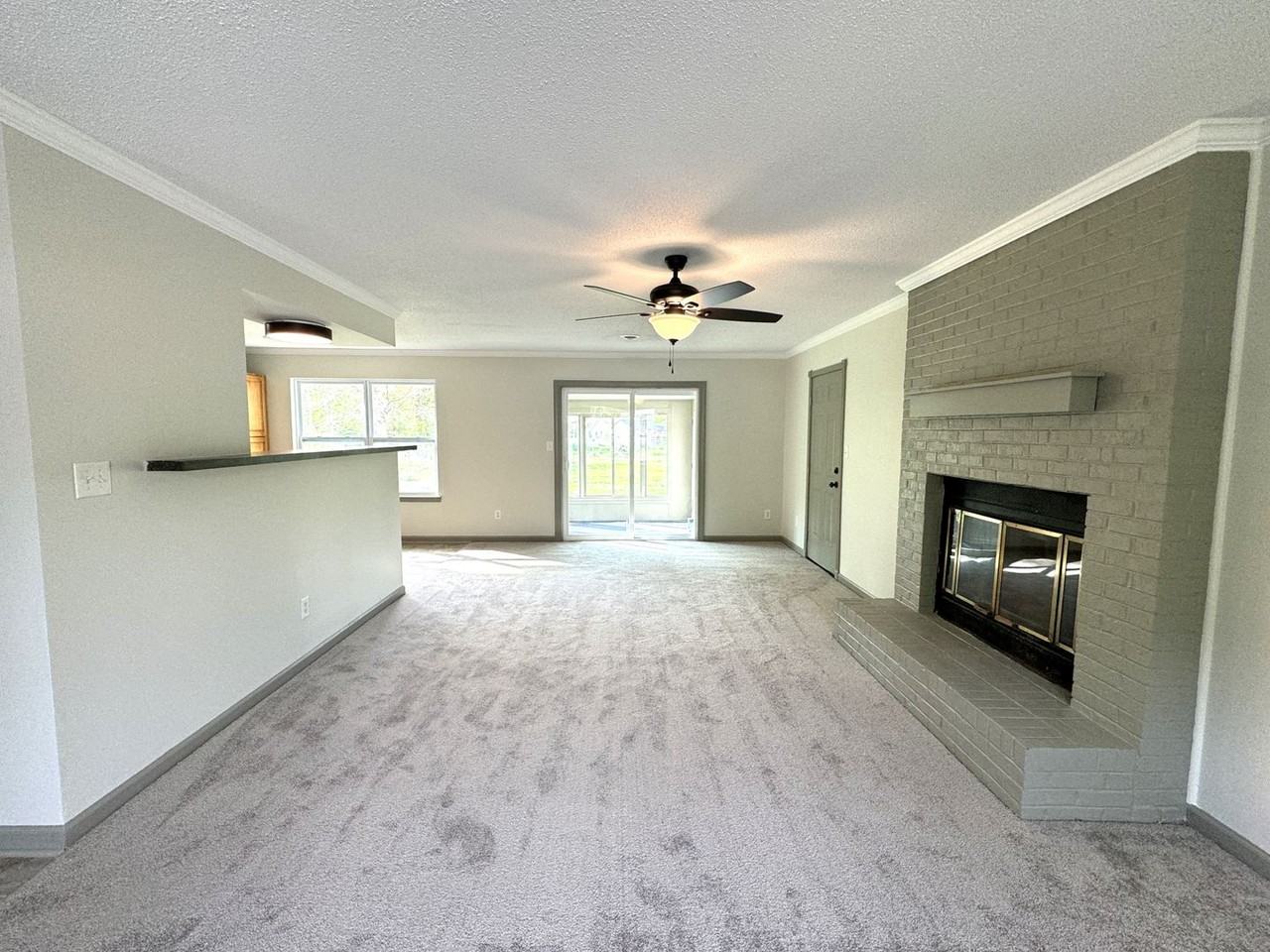 833 Mill River Rd - Photo 2 of 23