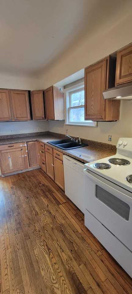 1208 E North Ave - Photo 4 of 9