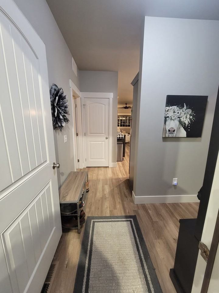 1645 Island View Dr - Photo 3 of 8