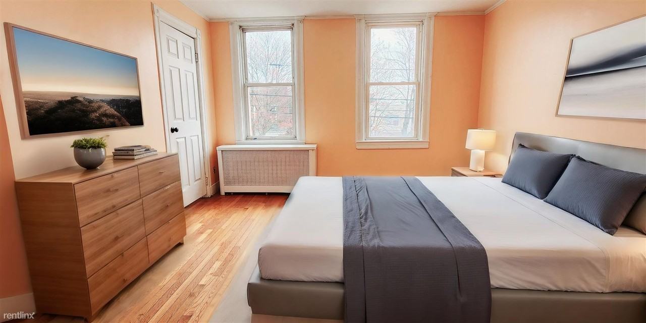 217 6th St - Photo 2 of 4