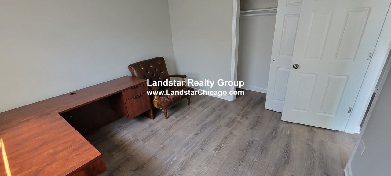 1321 W Sherwin Ave #GB - Photo 7 of 11