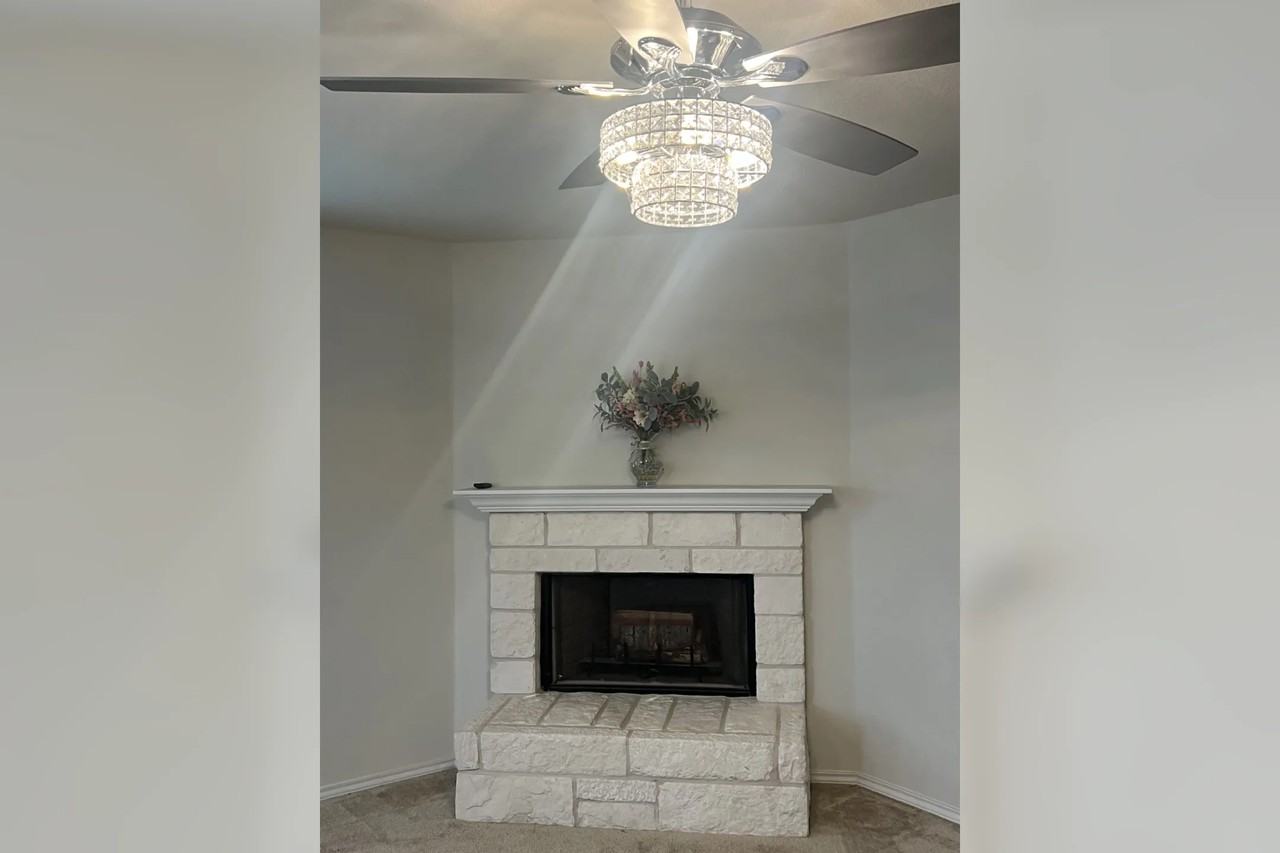 1228 Waggoner Dr - Photo 2 of 10