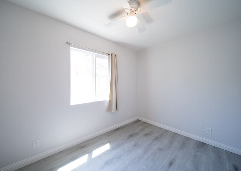 118 E Shady Grove Dr - Photo 5 of 13