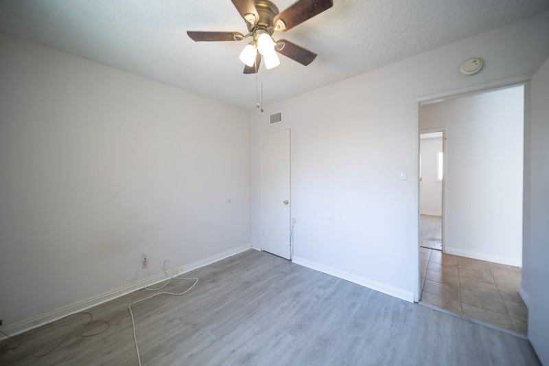 118 E Shady Grove Dr - Photo 7 of 13