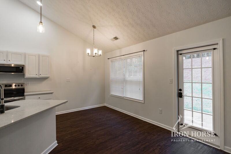 112 Mint Pl - Photo 7 of 24