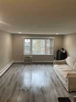 featured image of B5 Colonial Dr #8