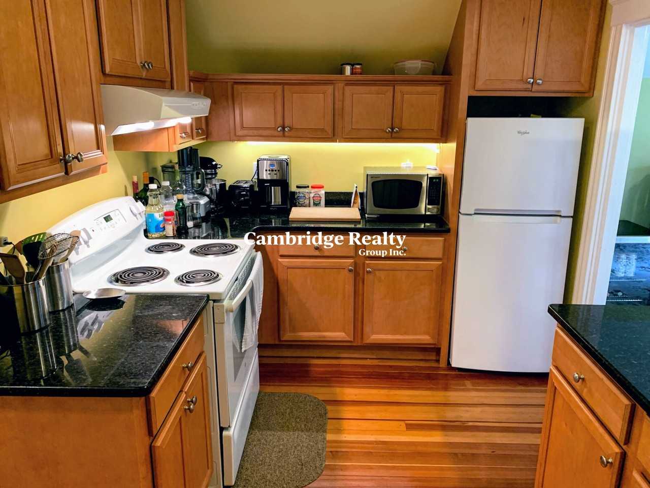 72 Powder House Blvd #3T - Photo 4 of 15
