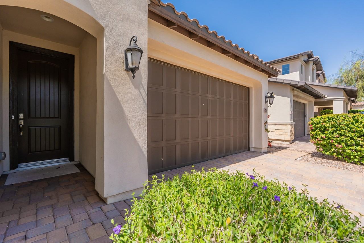 4726 S Curie Way - Photo 3 of 37