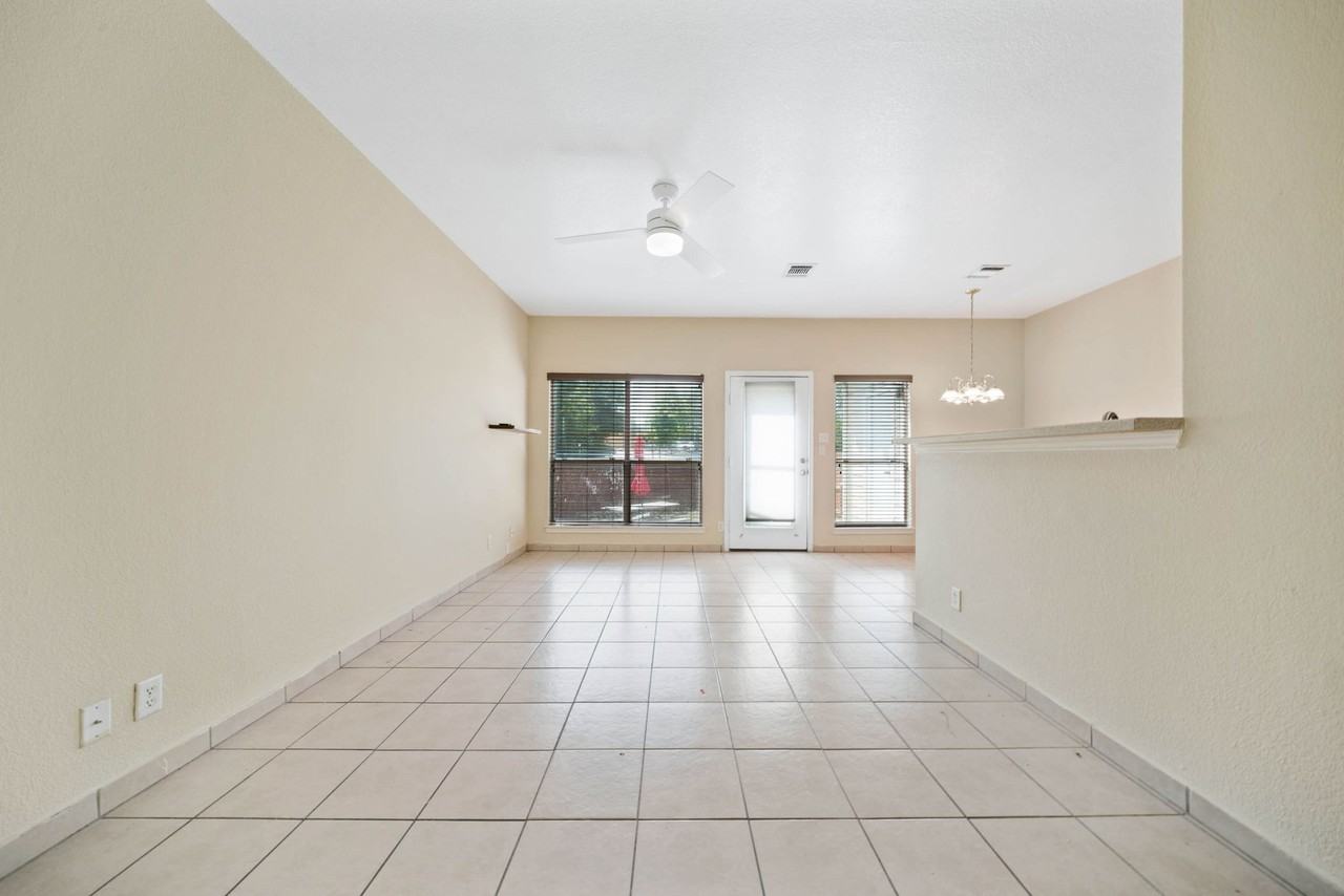 4154 Copano Bay - Photo 6 of 28