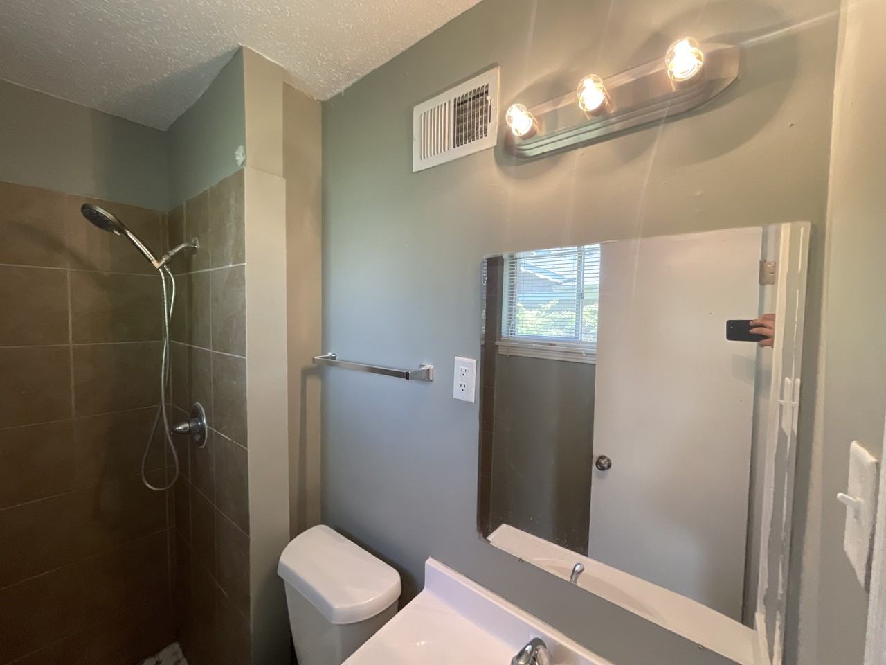 4806 Blanding Cv - Photo 5 of 5