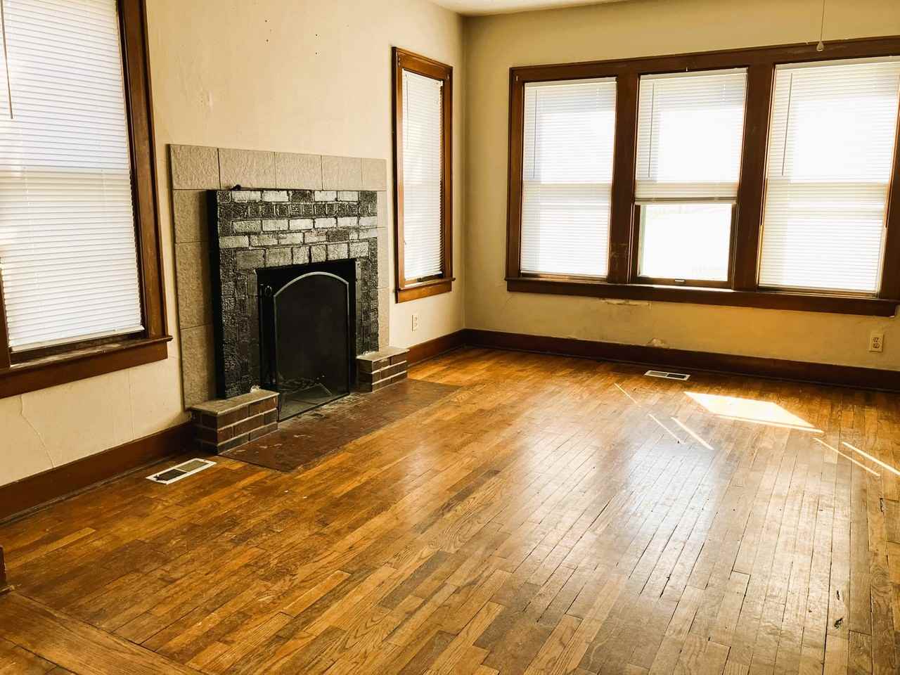 3540 N Arkansas Ave - Photo 2 of 11