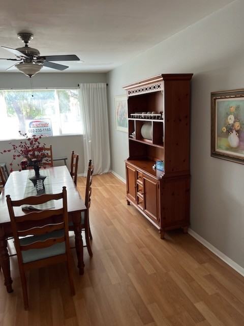 3914 E Mercer Ln - Photo 3 of 50