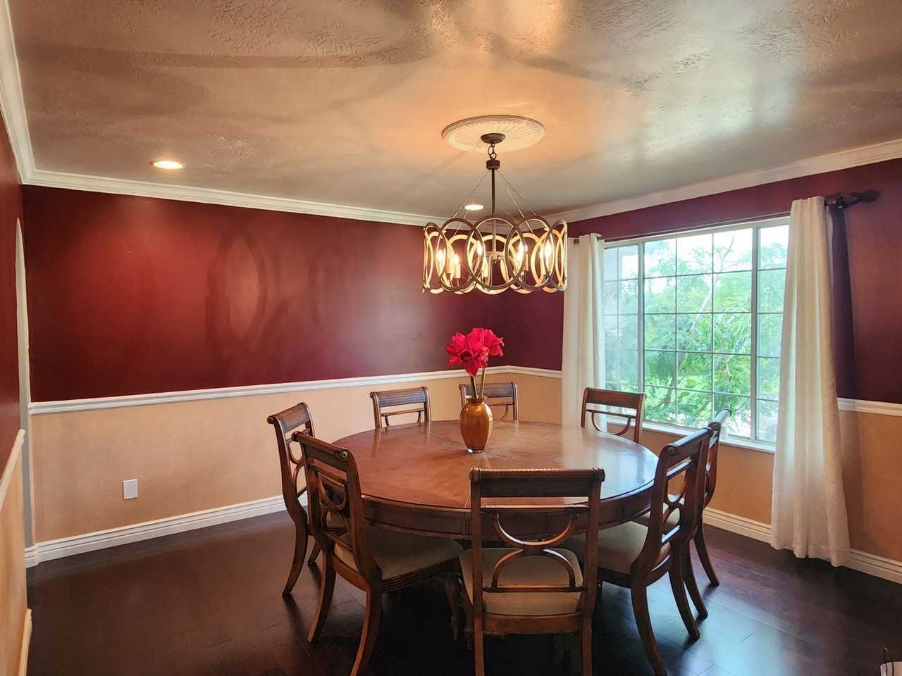 399 International Way - Photo 3 of 34
