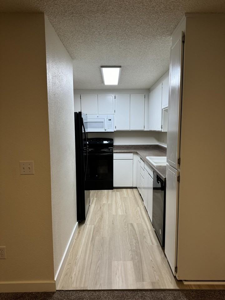3252 Se Goldmaur Ct #1 - Photo 5 of 18