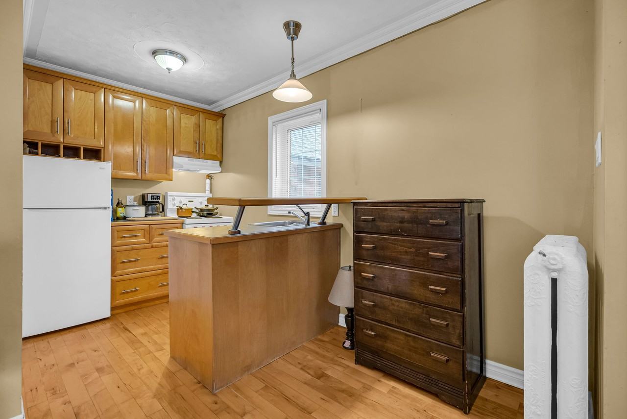 338 Nepean Street #4 - Photo 5 of 9