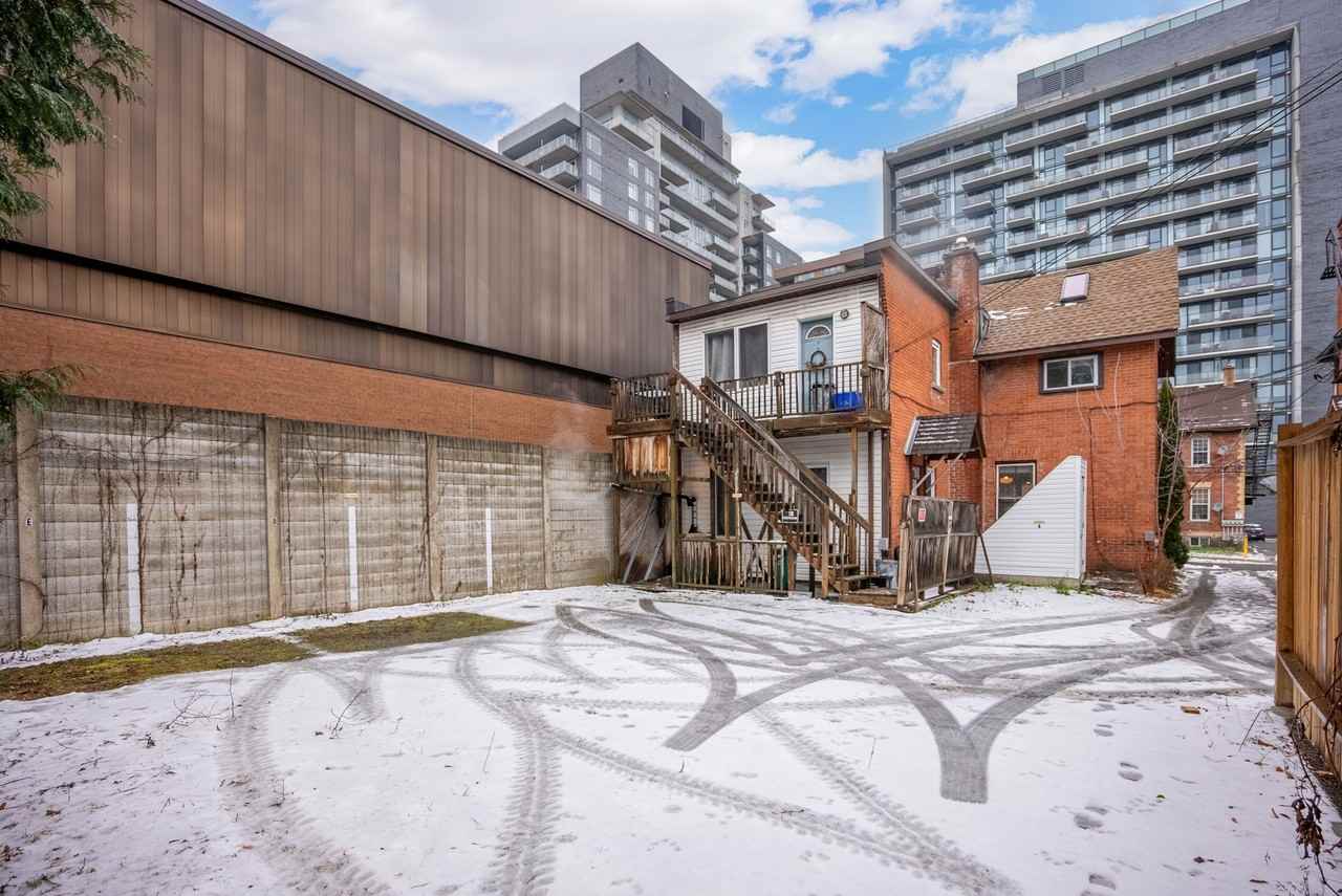 338 Nepean Street #4 - Photo 6 of 9