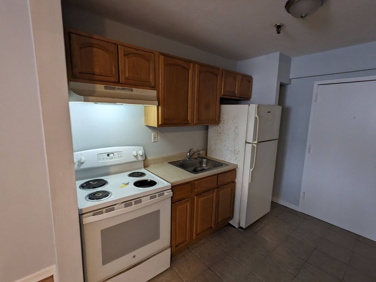 Riverview Apartments - Photo 6 of 9