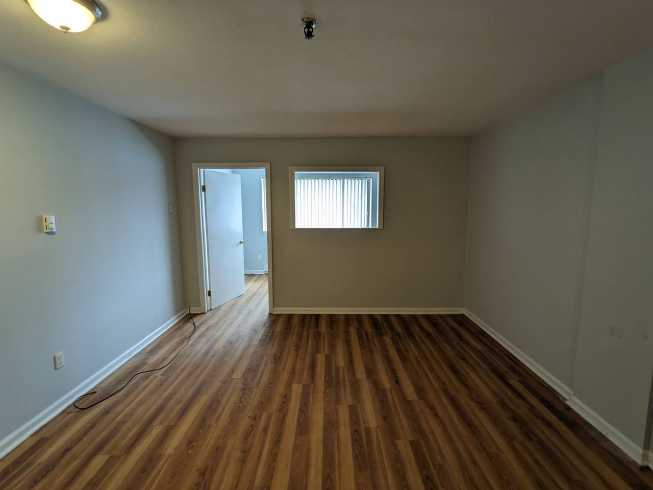 Riverview Apartments - Photo 7 of 9