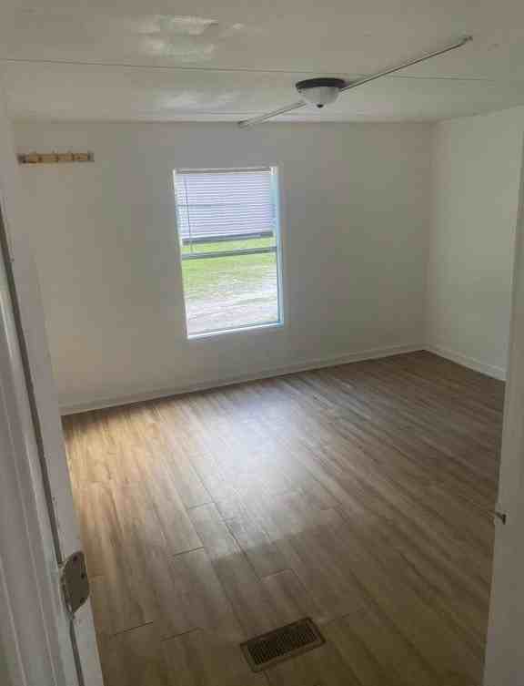 2835 Red Wing Ln - Photo 6 of 10