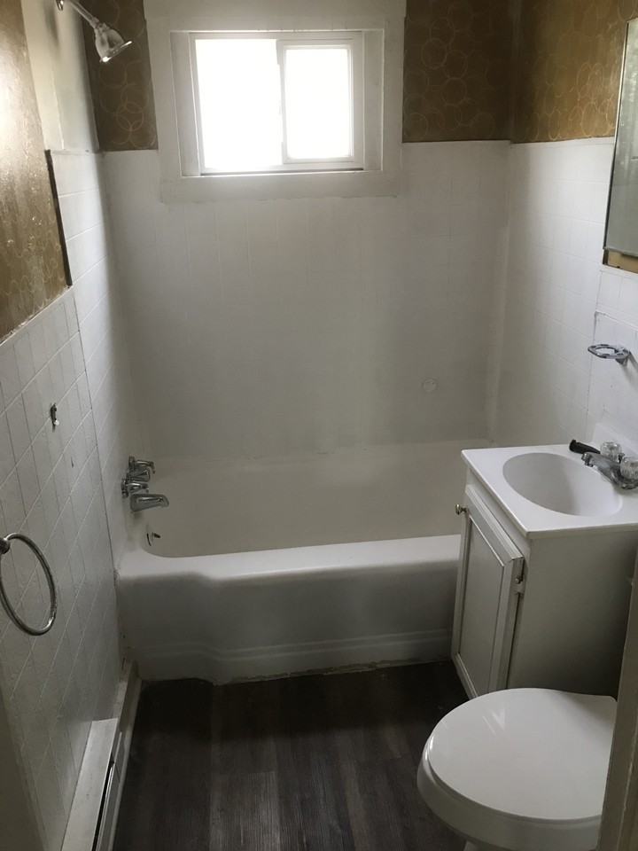 1204 Desmond Street - Photo 5 of 10