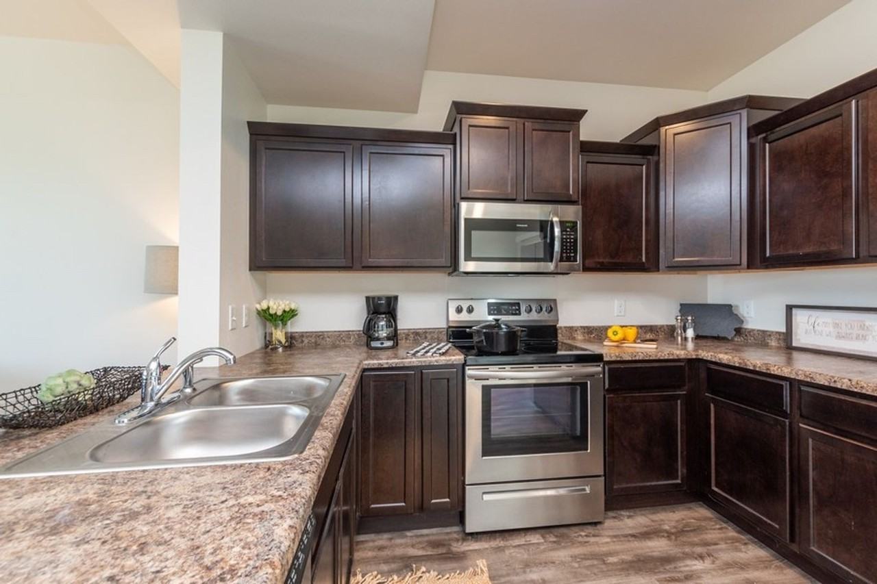 Dahnovan Estates - Photo 5 of 20