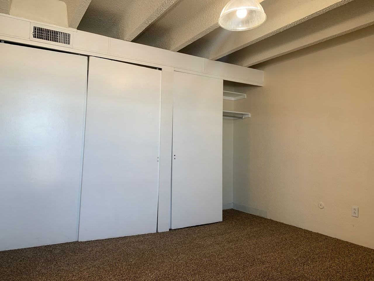 The Lanai Apartments - Photo 5 of 10