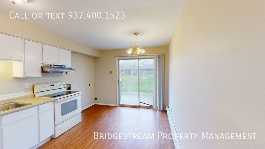 4651 Wayne Meadows Cir - Photo 2 of 12