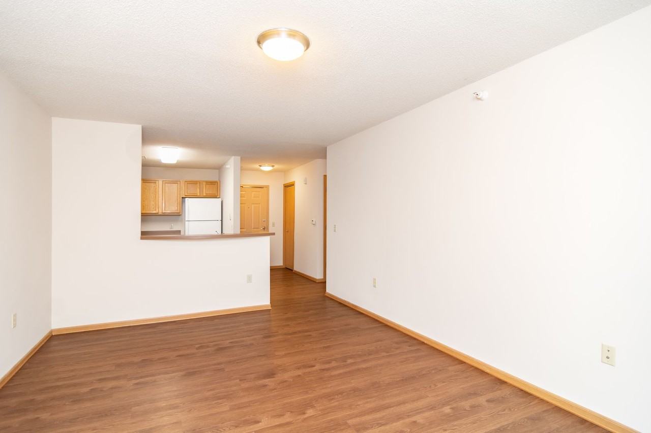 Salem Village Apartments - Photo 3 of 12