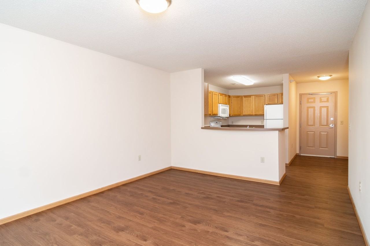 Salem Village Apartments - Photo 4 of 12