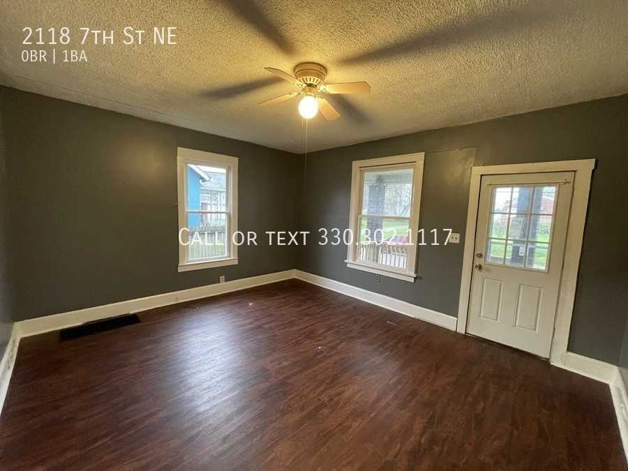 2118 7th St Ne - Photo 2 of 8