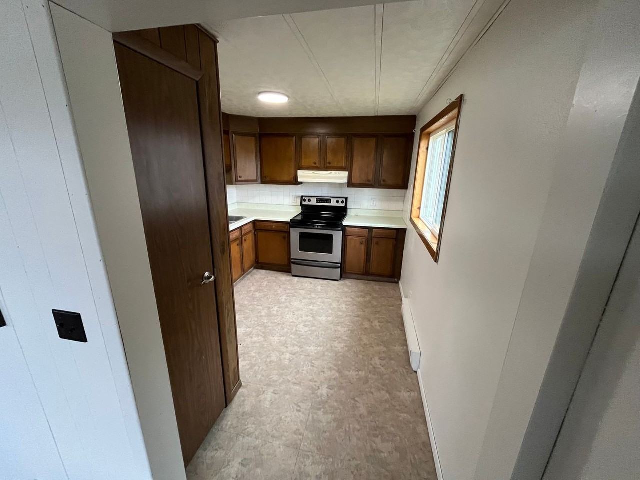 414 N Willow St - Photo 3 of 10