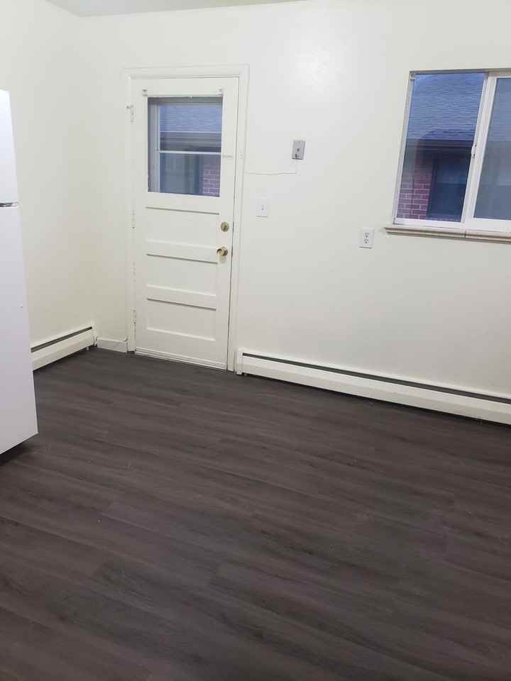 1414 Hoyt St - Photo 7 of 15
