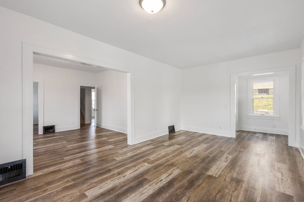 216 12th Avenue - Photo 6 of 25