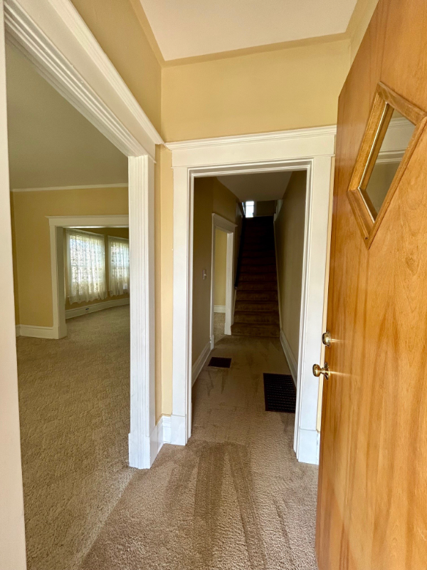 32 Hereford St - Photo 2 of 16