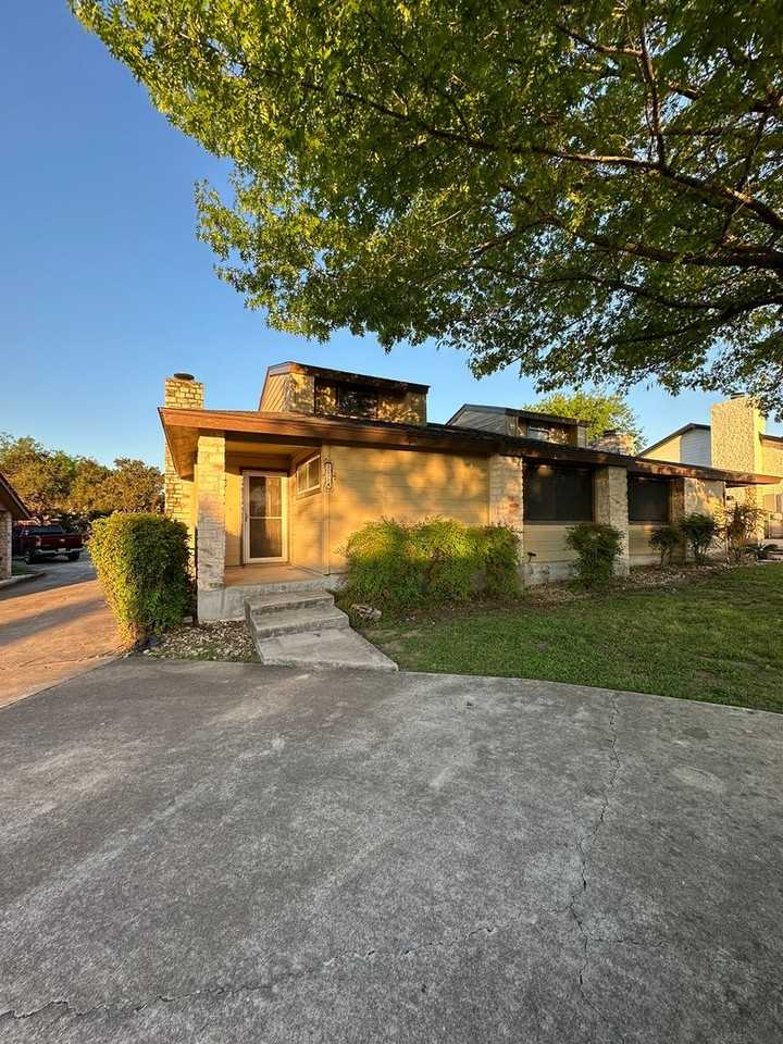 Ernest Properties 2 (295 Mooring Cir) - Photo 3 of 37