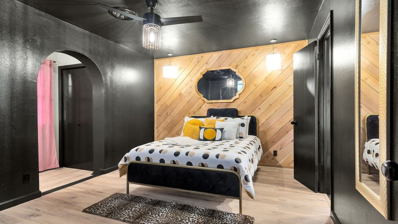 1107 Osage St - Photo 3 of 27