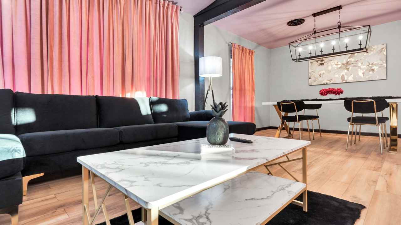 1107 Osage St - Photo 4 of 27