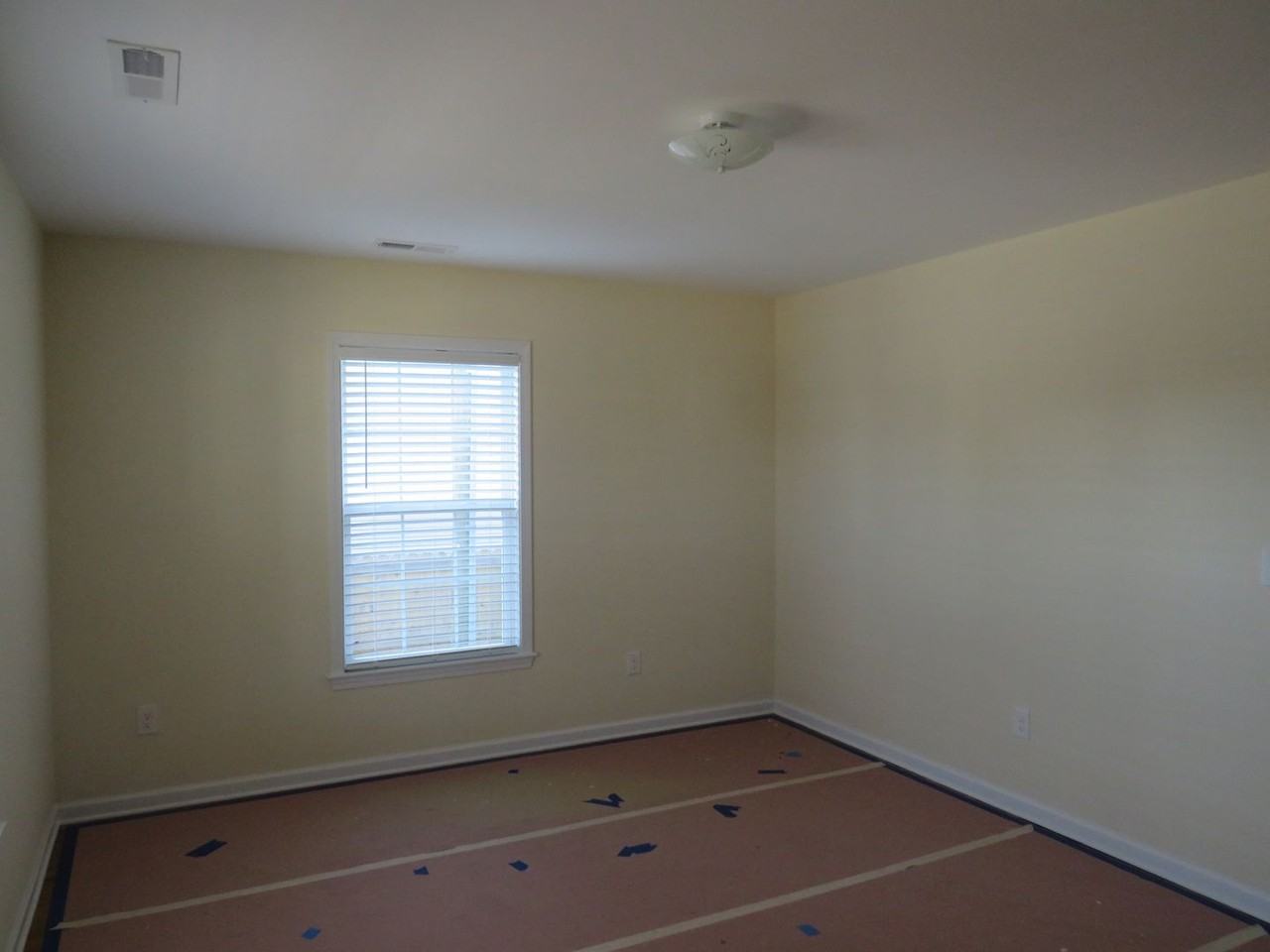 612 Cedar St - Photo 4 of 10