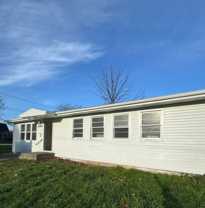 2021 N Pierce Ave - Photo 1 of 1