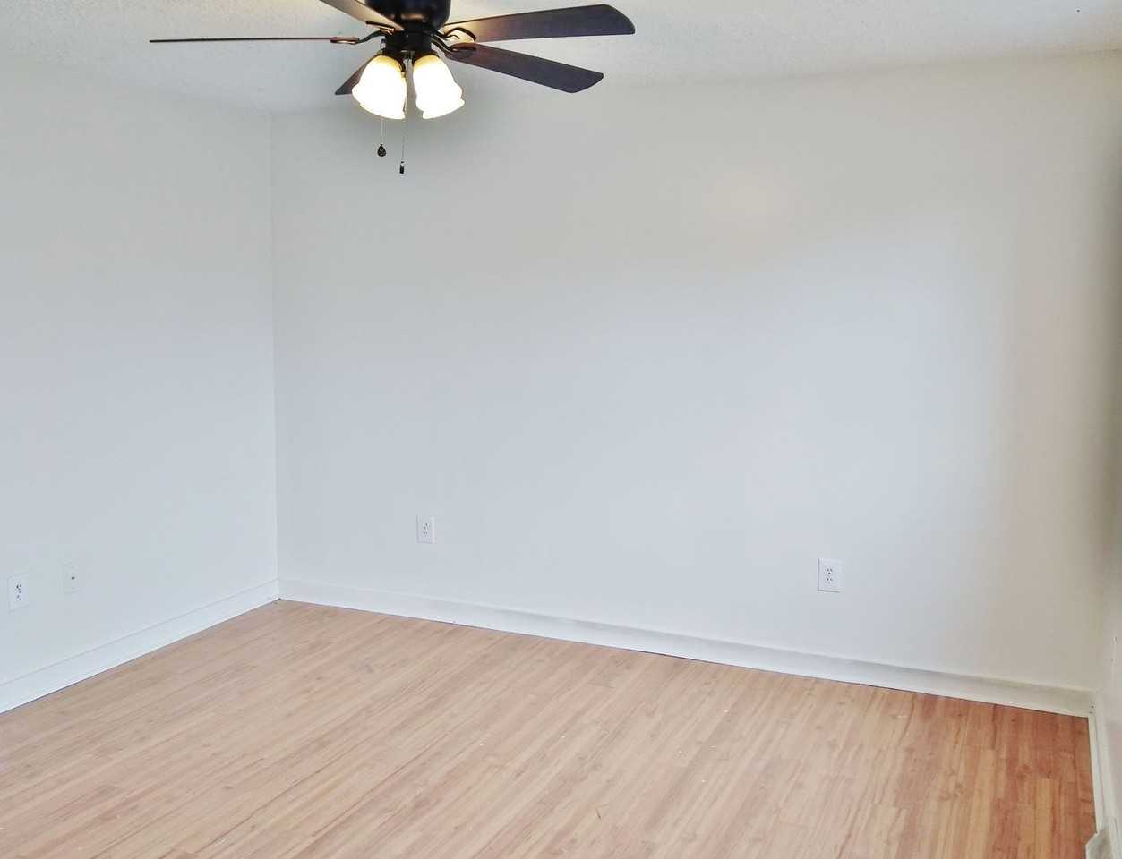 158 Center St - Photo 6 of 23