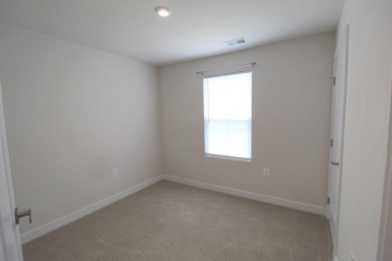 2 S Peak Dr - Photo 7 of 27