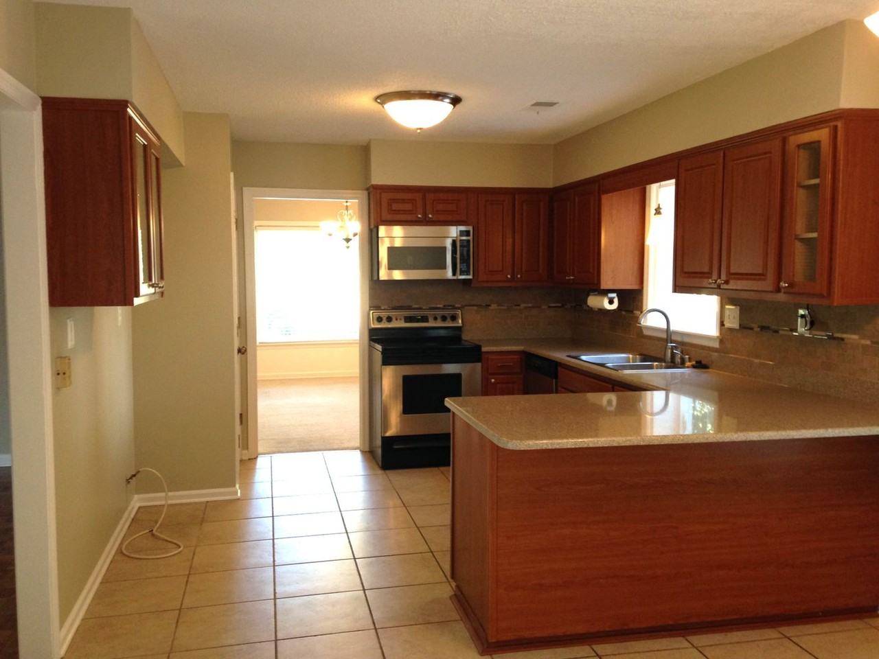 2110 Wood Creek Dr - Photo 3 of 24