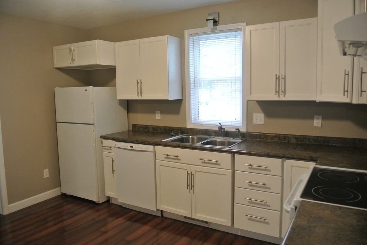 715 4th St Nw - Photo 5 of 9